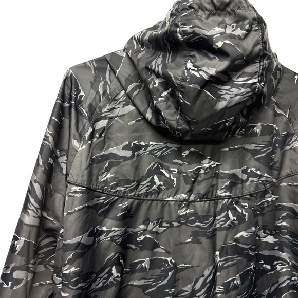 XXL WOMENS Nike Packable Jacket Black Gray Camo Windrunner Windbreaker Hood Zip - Picture 8 of 14